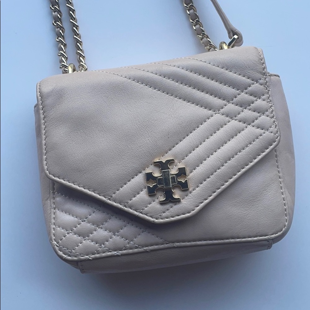 👛TORY BURCH PINK CHEVRON PURSE - Picture 2 of 5